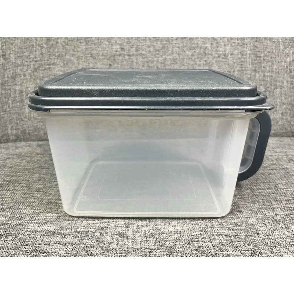 Medium Plastic Canister with Handle 21 Cup Pantry Food Storage Container /w Lid